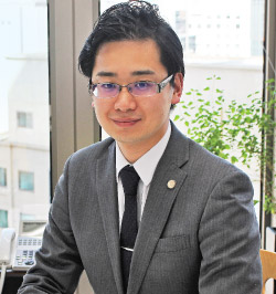 山根 聡一郎弁護士